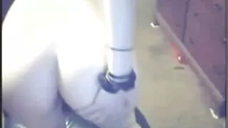 Идээлсэн гоо сайхан licked хойлог өгсөн залуу түүний pussy