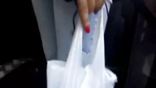 Гэрлэсэн хүн сайхан амрагаа зугаацуулдаг