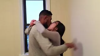 Эрч хүчтэй амны охин гайхамшгийг хийдэг