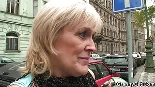 Horny гүнж masturbates эхнэр, нөхөр-ийн албан тушаалд