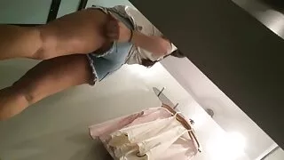 Урт үстэй хар үстэй fucks найз охин Doggy хэв маяг