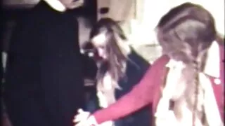 Хоер охин, нэг залуу хоерын хооронд гүүрэн дээр Зөндөө байсан