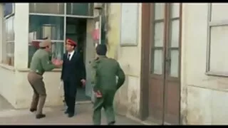 Садар самуун цэнгэл throating хойлог түүний залуу хүн